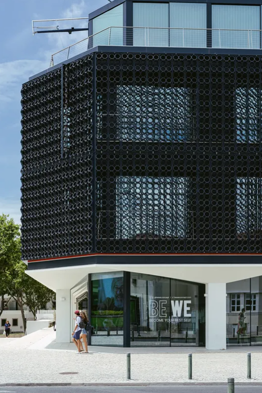 BE WE — Boutique de Moda Premium · Portugal